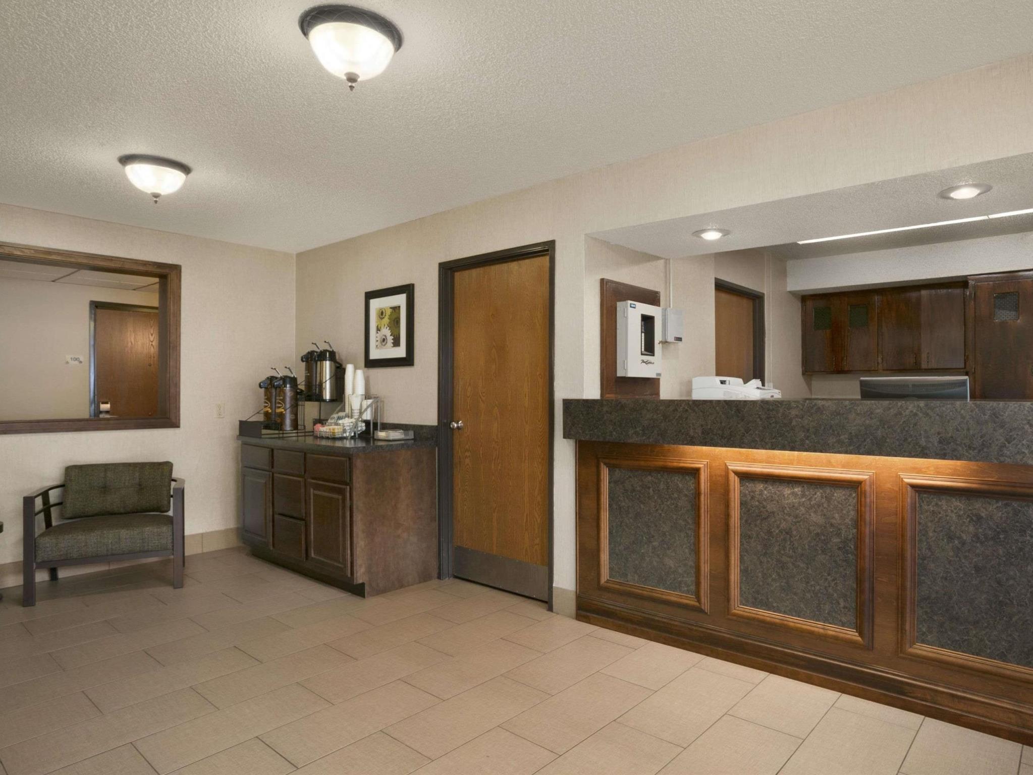 Super 8 By Wyndham Weston Wv Hotel Luaran gambar
